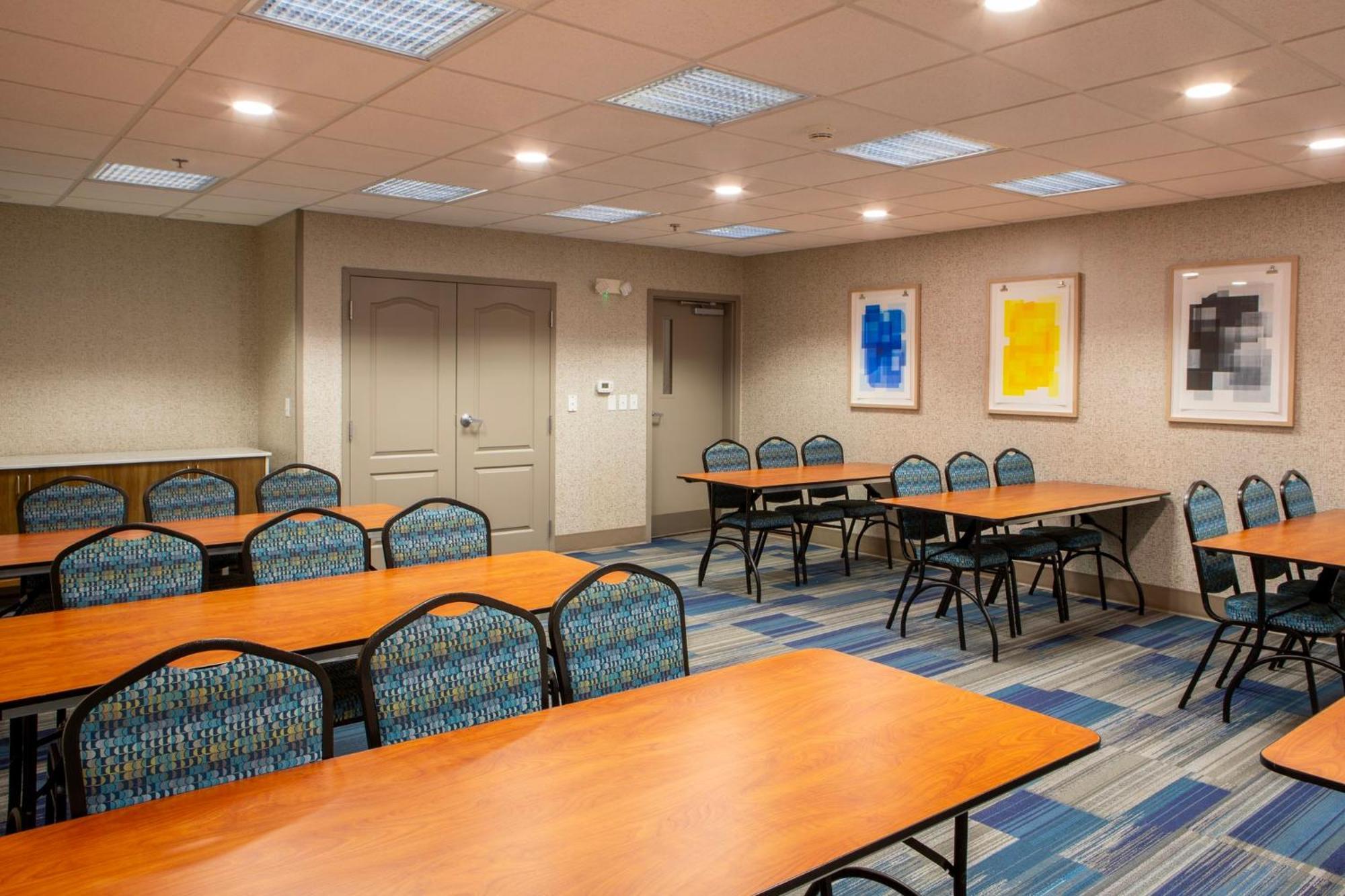 Holiday Inn Express & Suites Sioux City-South By Ihg Екстериор снимка